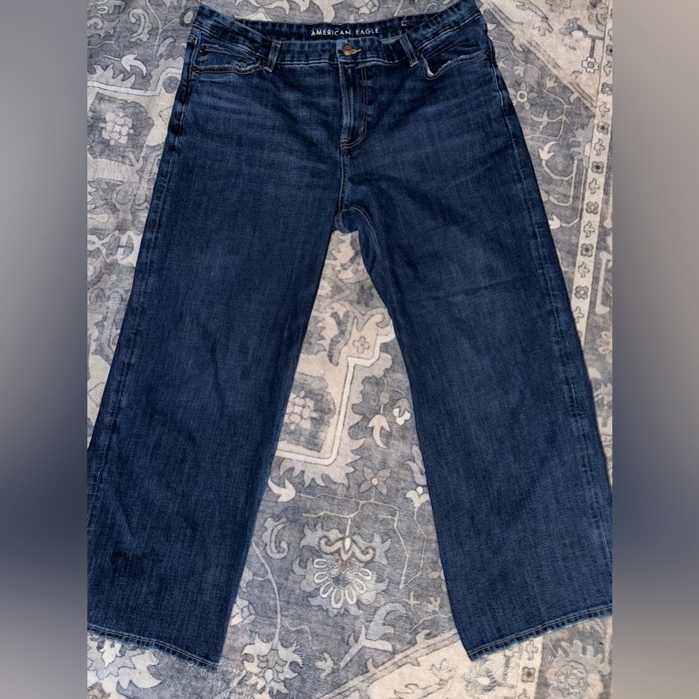 American Eagle Stretch Curvy High-Waisted Stovepipe Jean